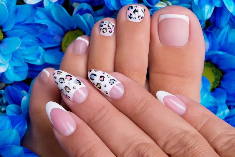 Offrez un soin des ongles